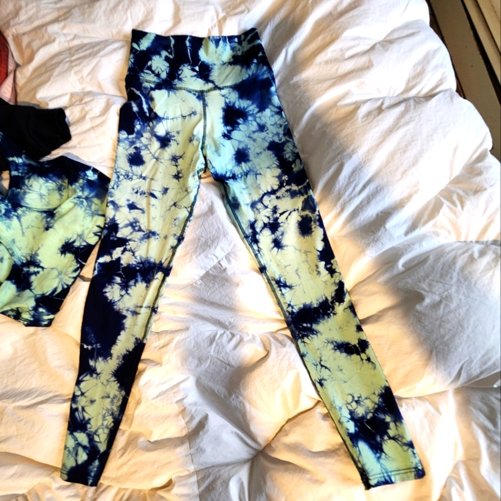 Electric and rose blue green tyedye leggings SMALL